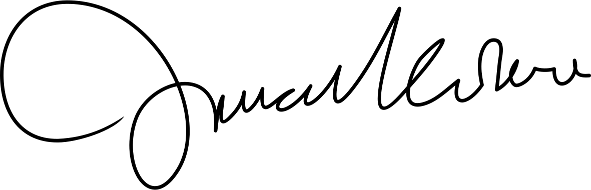 Firma de Ismail Kadaré