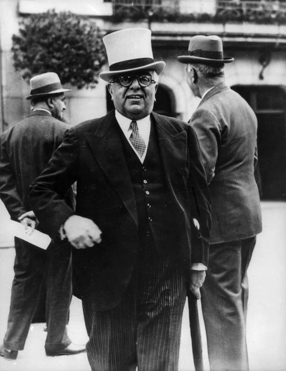 Aga Khan III — Imagen alternativa