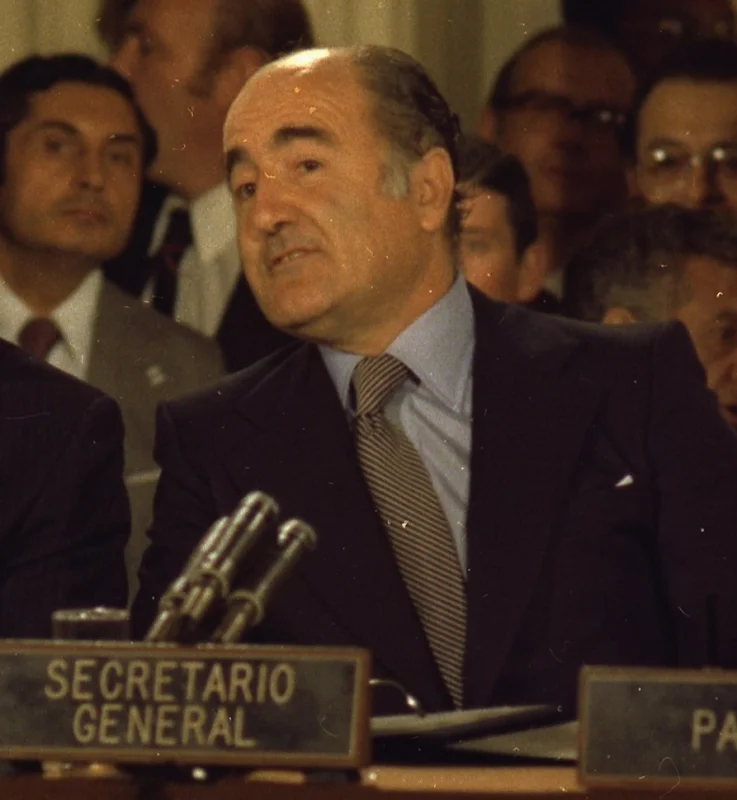 Alejandro Orfila — Imagen principal