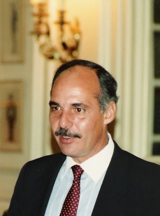 Alfredo Cristiani — Imagen principal