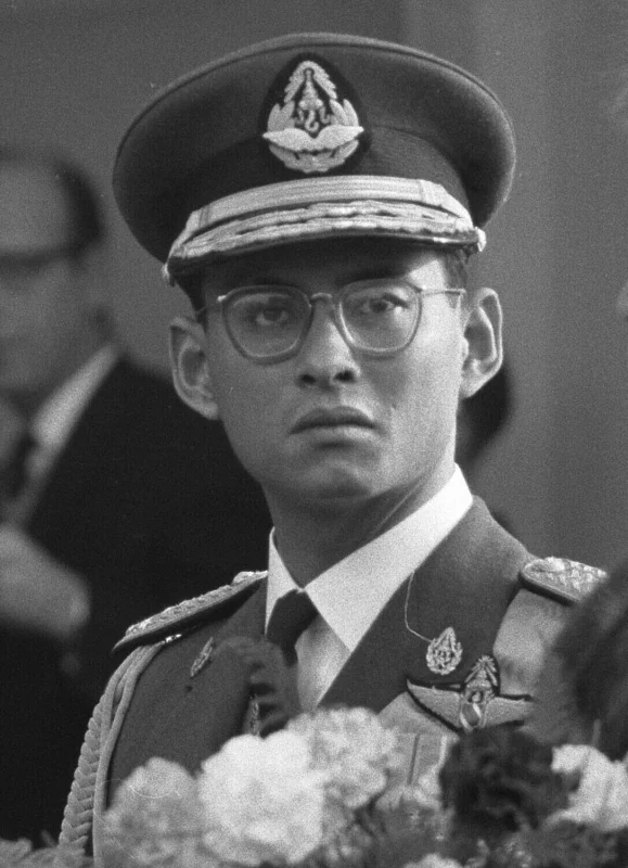 Bhumibol Adulyadej — Imagen principal