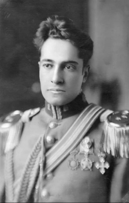 Luis Larrea Alba — Imagen principal