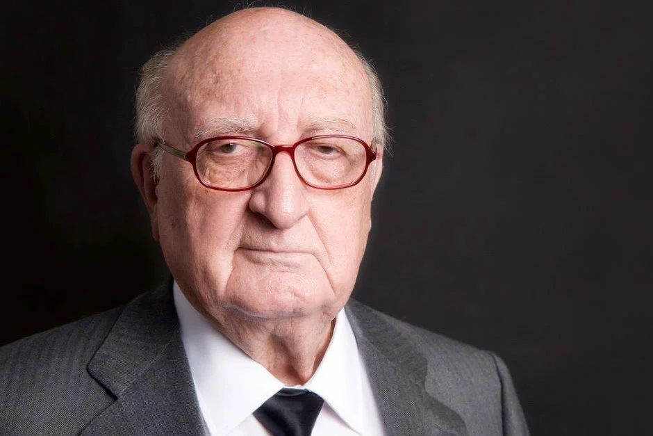 Aurelio Menéndez Menéndez — Imagen principal