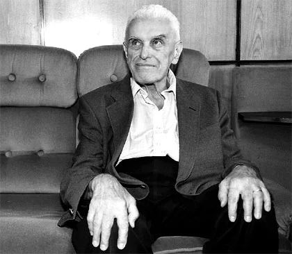 John Harsanyi — Imagen principal