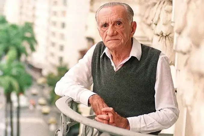 João Cabral de Melo Neto — Imagen alternativa