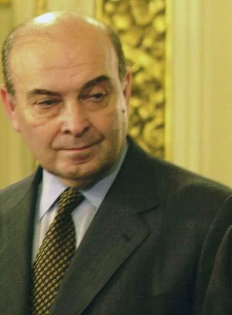 Domingo Cavallo — Imagen principal