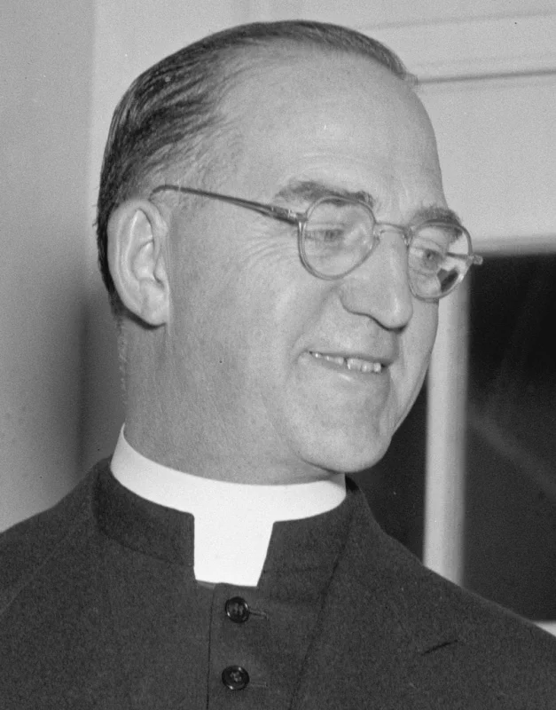 Edward J. Flanagan — Imagen principal