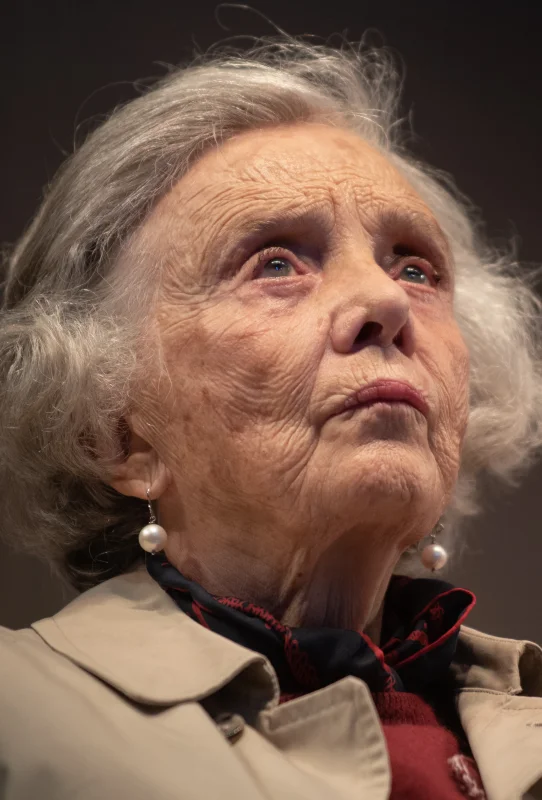 Elena Poniatowska — Imagen principal