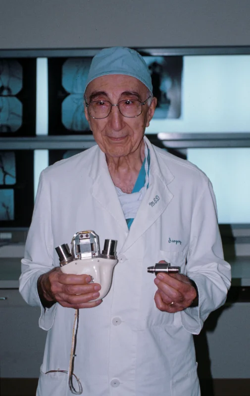 Michael E. DeBakey — Imagen principal