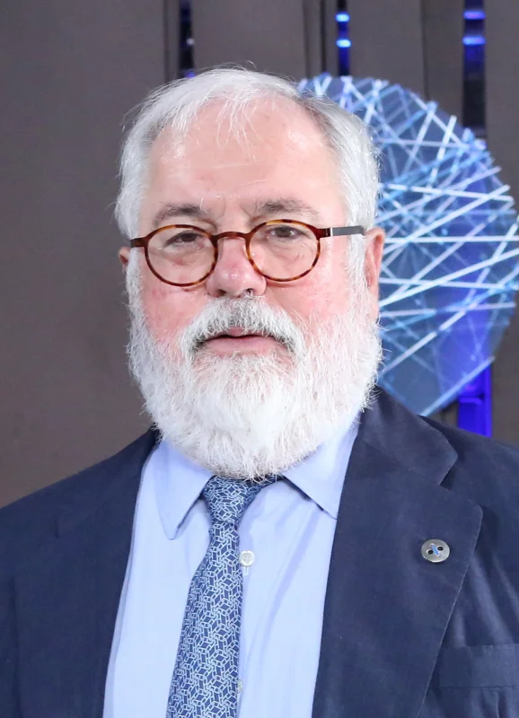 Miguel Arias Cañete — Imagen principal
