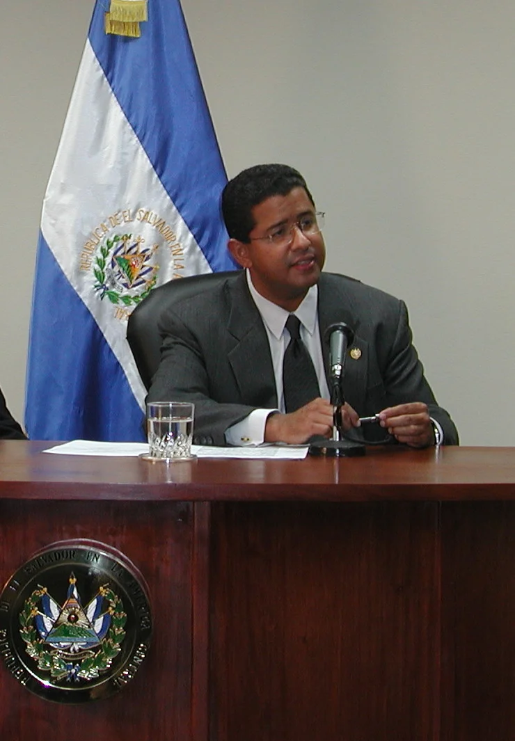 Francisco Flores — Imagen principal