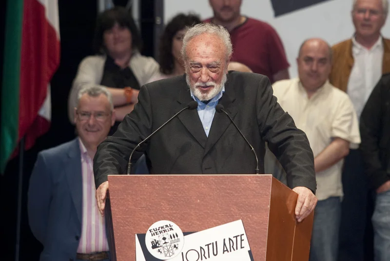 Néstor Basterretxea — Imagen principal