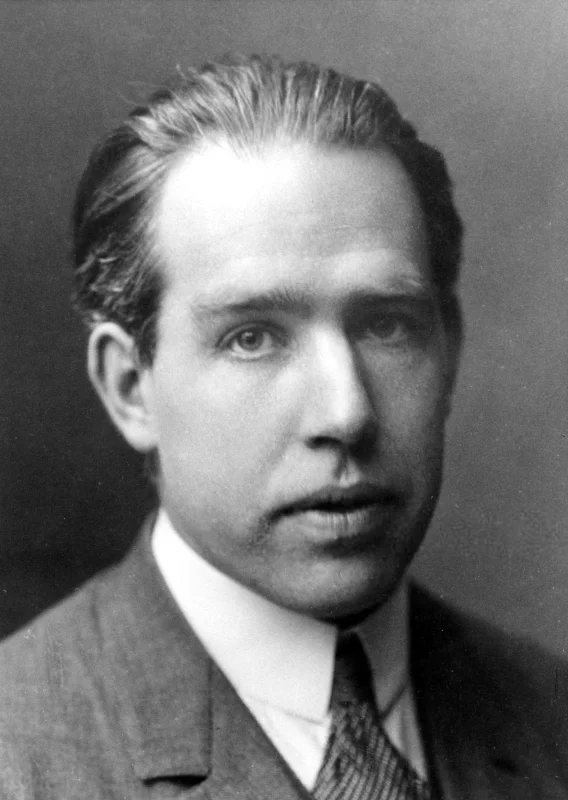 Niels Bohr — Imagen principal