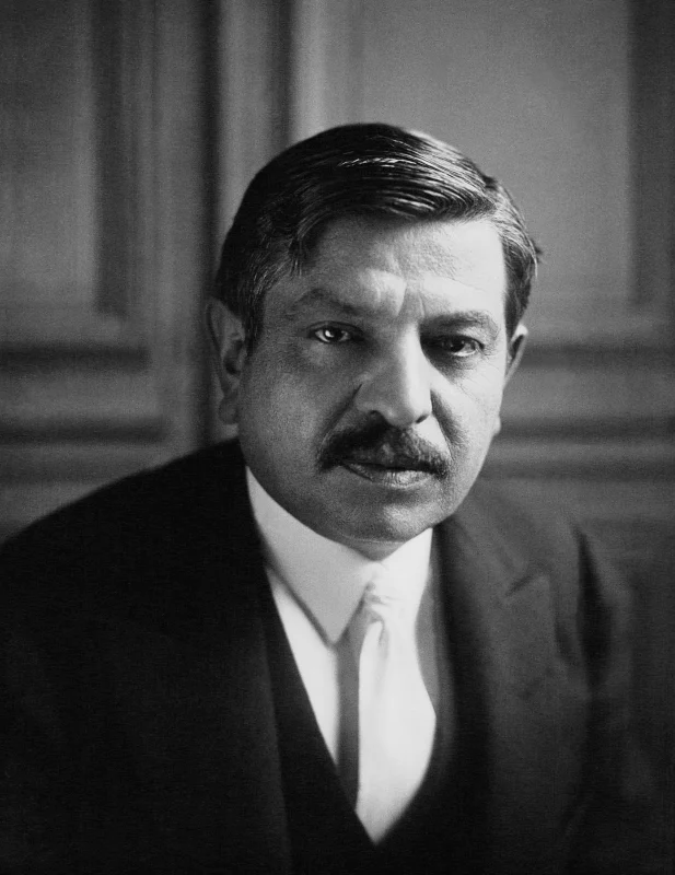 Pierre Laval — Imagen principal