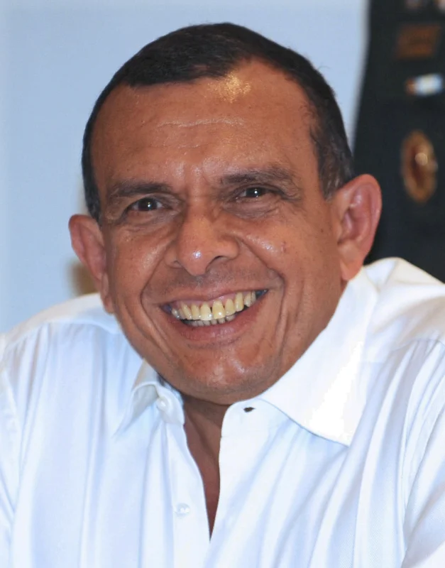 Porfirio Lobo Sosa — Imagen principal
