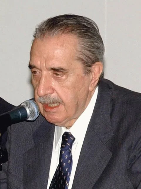 Raúl Alfonsín — Imagen principal