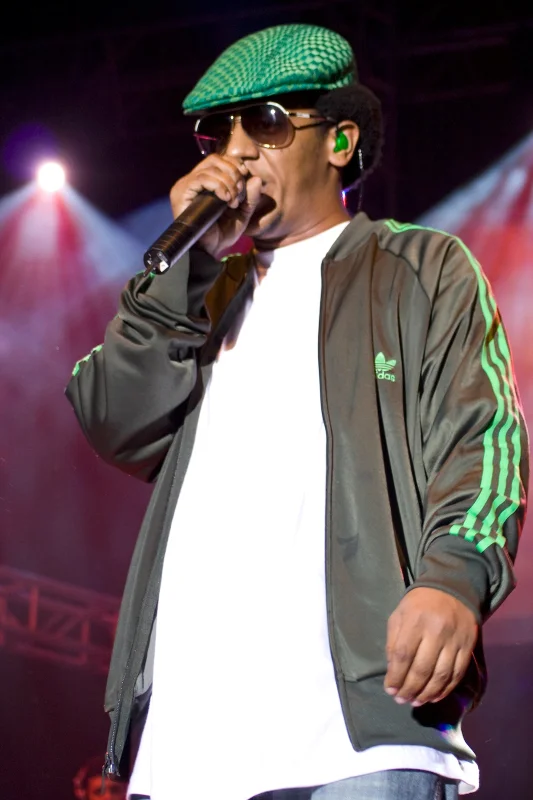 Tego Calderón — Imagen principal