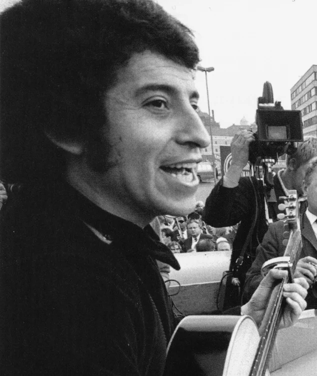 Víctor Jara — Imagen principal