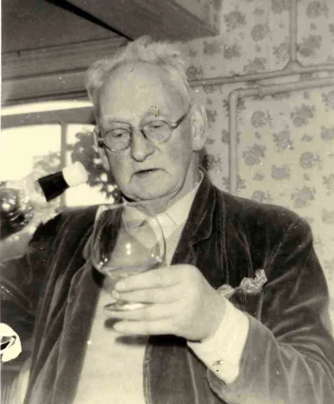 Alexander Sutherland Neill — Imagen principal