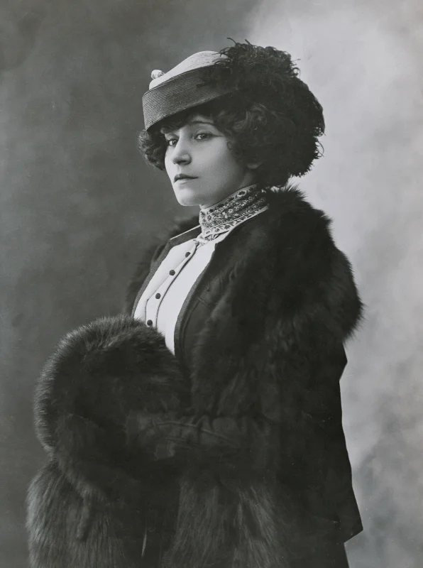 Colette — Imagen principal