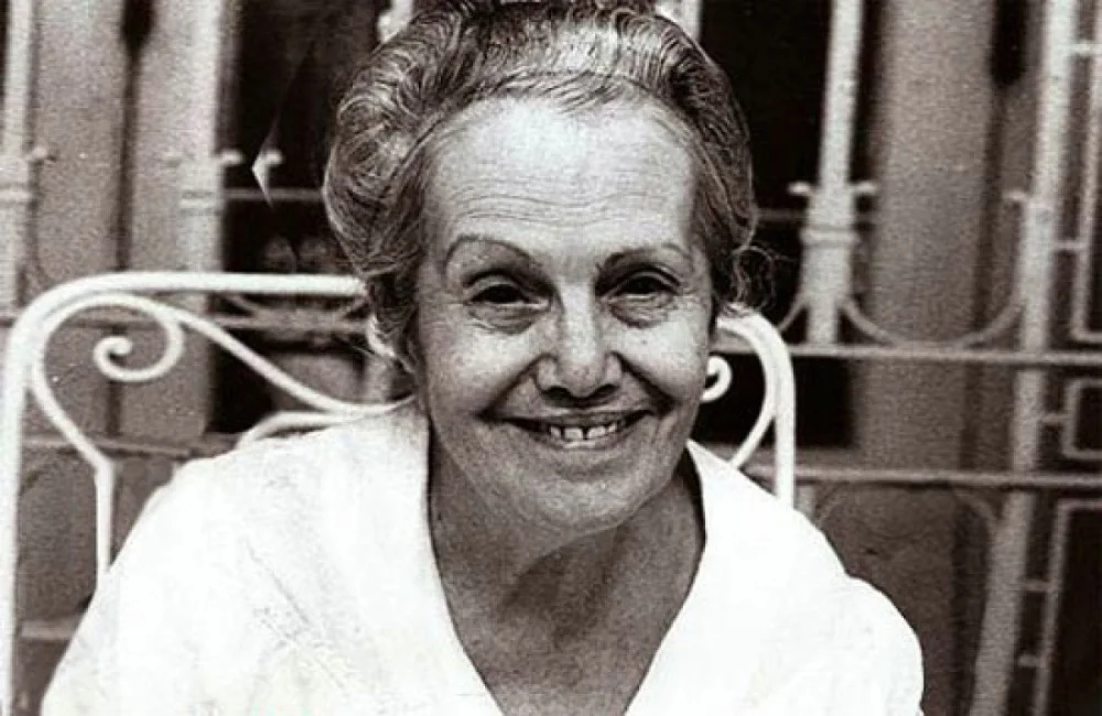 Dulce María Loynaz — Imagen principal