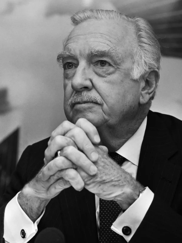 Walter Cronkite — Imagen principal