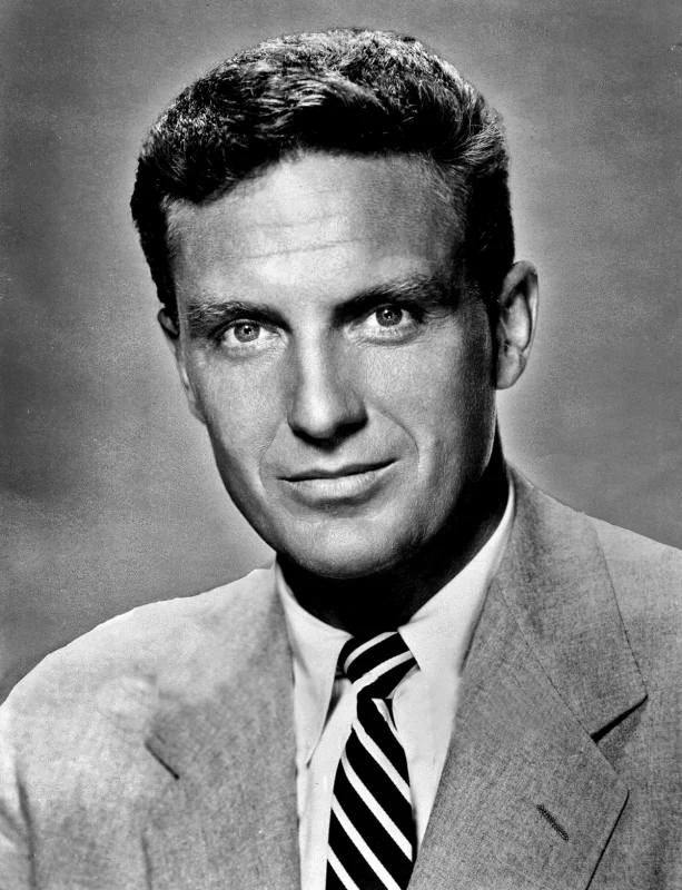 Robert Stack — Imagen principal