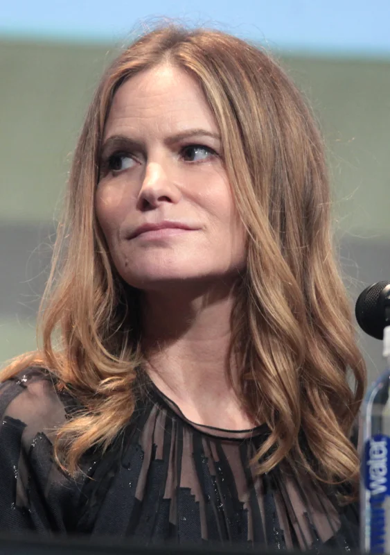 Jennifer Jason Leigh — Imagen principal