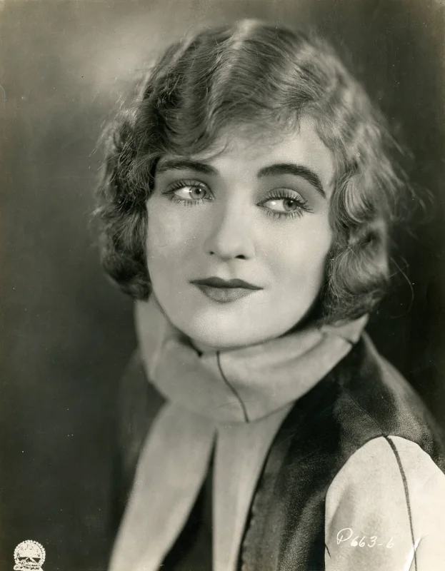 Constance Bennett — Imagen principal