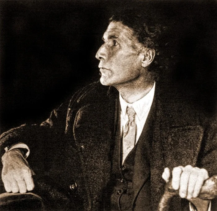 John Cowper Powys — Imagen principal