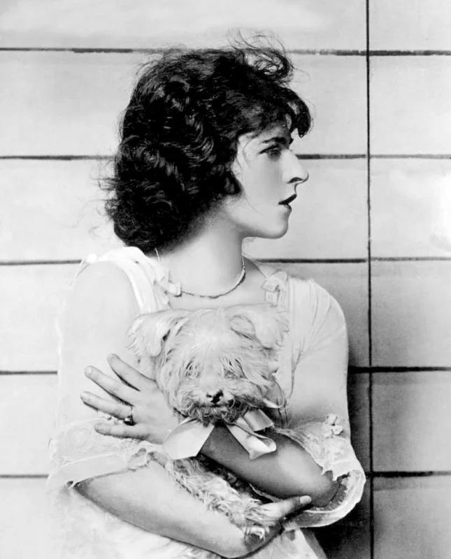Ruth Gordon — Imagen principal