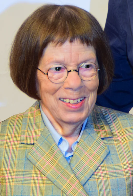 Linda Hunt — Imagen principal