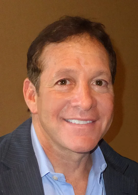 Steve Guttenberg — Imagen principal