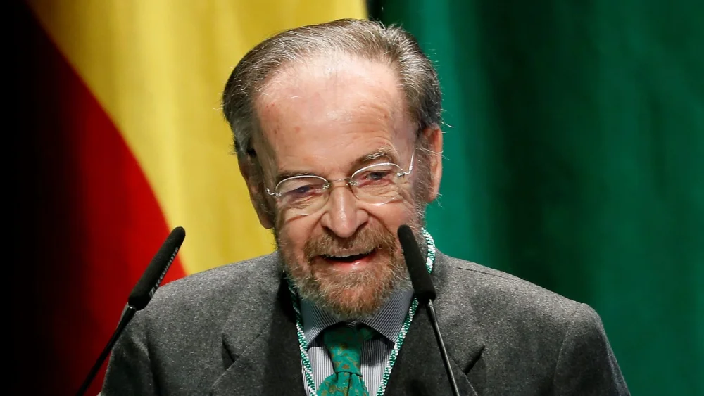 Antonio Burgos — Imagen principal