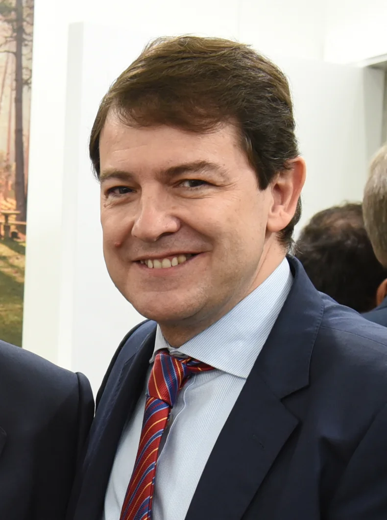 Alfonso Fernández Mañueco — Imagen principal