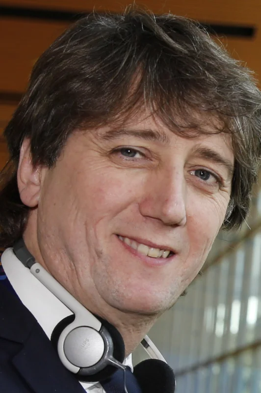Carlos Martínez Mínguez — Imagen principal