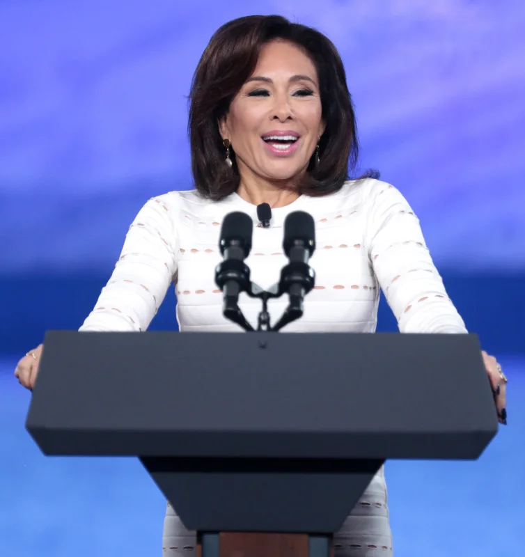Jeanine Pirro — Imagen principal
