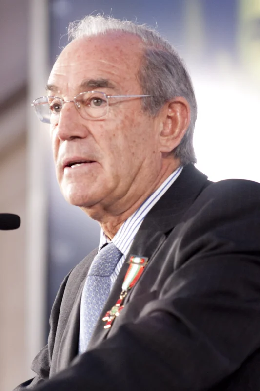 Carlos Garaikoetxea — Imagen principal